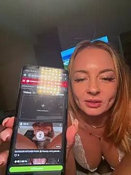 ObviouslyPeachy Webcam-Show