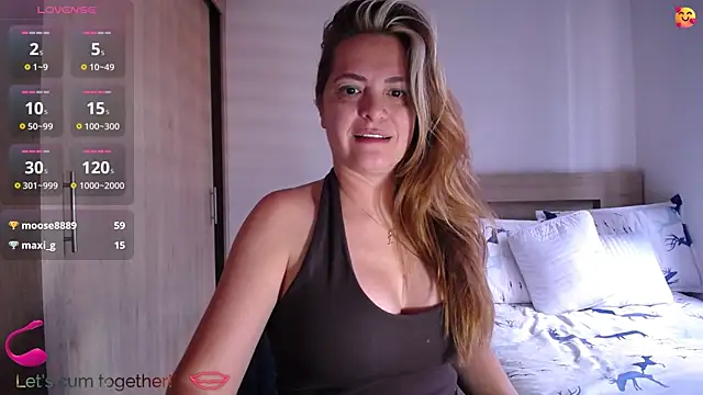 ParisW's Live XXX Chat
