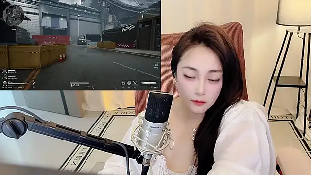 Daisy-77's Live XXX Chat