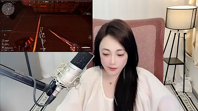 Daisy-77's Live XXX Chat