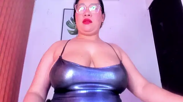 alondrabigtits' Live XXX Chat
