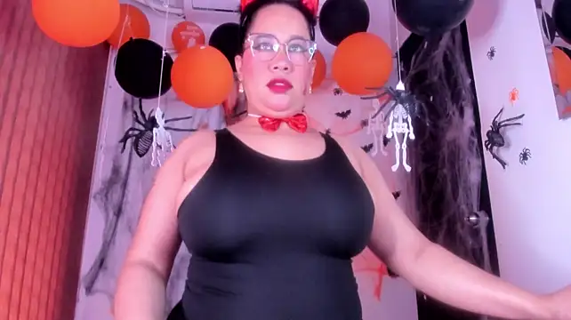 Вебкам-шоу alondrabigtits