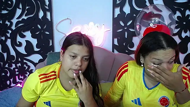horny_babyss Adlı Modelin Web Kamerası Şovu