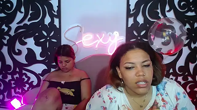kittens_hornxyxx Webcam show