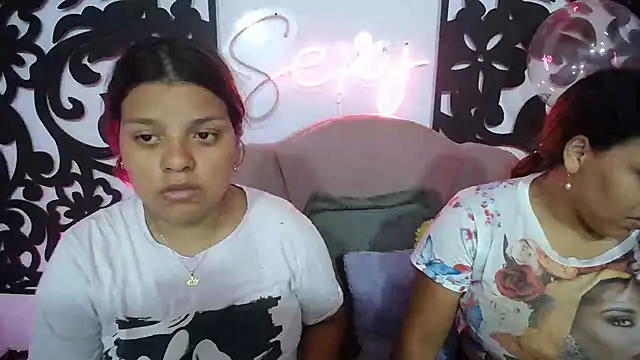kittens_hornxyxx 网络视讯表演