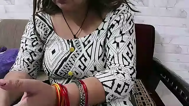 Pushpa_bhabhi143 Live XXX-Chat