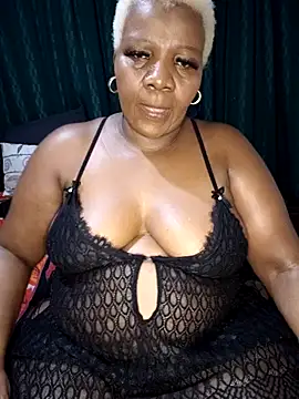 dirasweetlipsxx's Webcam Show
