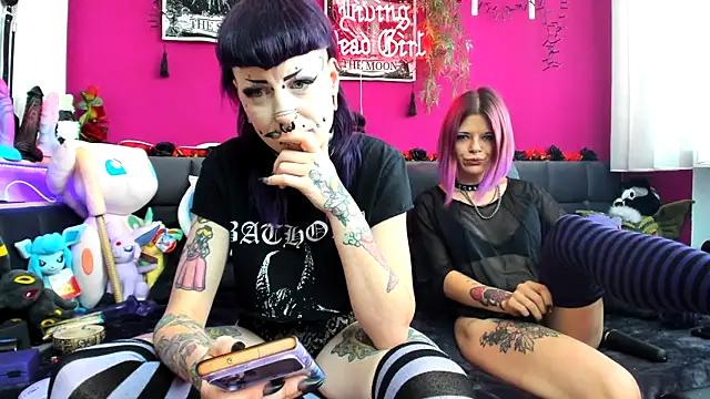Purple_Coffin666 Adlı Modelin Web Kamerası Şovu