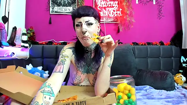 عرض كام Purple_Coffin666