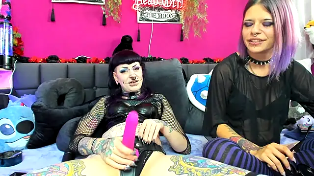Pertunjukan Kamera Web Purple_Coffin666