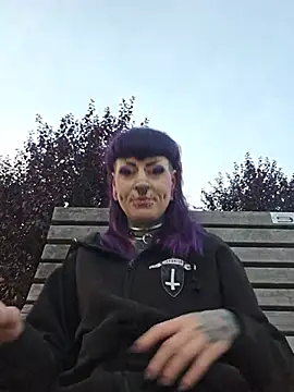 Purple_Coffin666's Live XXX Chat