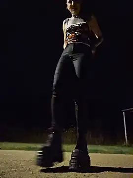 XXX chat uživo modela Purple_Coffin666