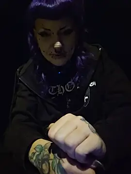 Purple_Coffin666 Adlı Modelin Web Kamerası Şovu