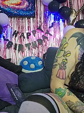 Purple_Coffin666 Adlı Modelin Web Kamerası Şovu