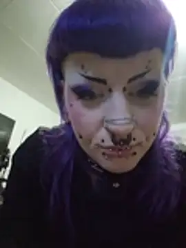 Show modela Purple_Coffin666 na web-kameri
