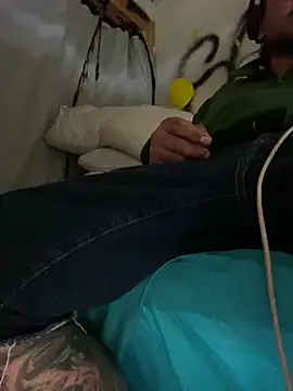 Show modela GusanoDelicioso na web-kameri