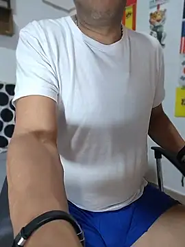 latinmartin73 网络视讯表演