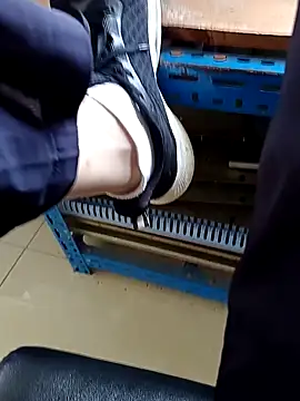 huzi518 在線直播表演