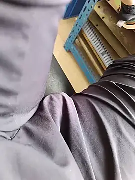 huzi518 Pertunjukan Webcam