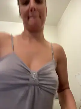 jennifer11772's Live XXX Chat