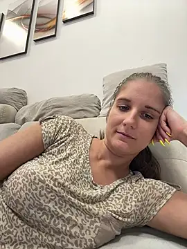 jennifer11772 – Live XXX-chat