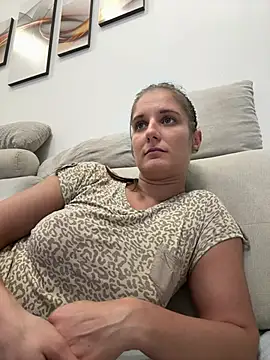 jennifer11772 élő XXX-chatje