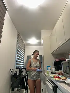 jennifer11772 Adlı Modelin Canlı XXX Sohbeti