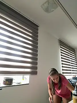 jennifer11772 Adlı Modelin Canlı XXX Sohbeti