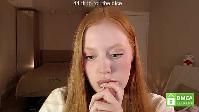 lulu_moonmoon's Live XXX Chat