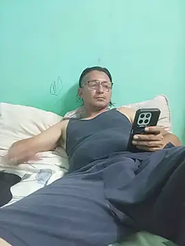 Andresguz35 Pertunjukan Webcam