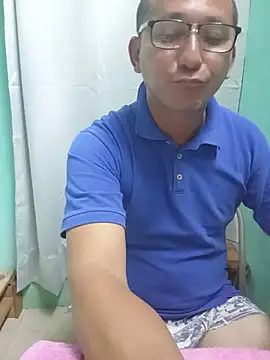 Andresguz35's Webcam Show