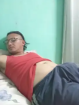 Andresguz35's Webcam Show