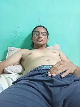 Andresguz35 ওয়েবক্যাম শো