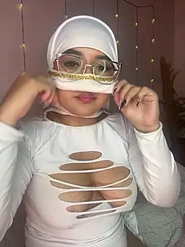 Maisa_issa webcam show