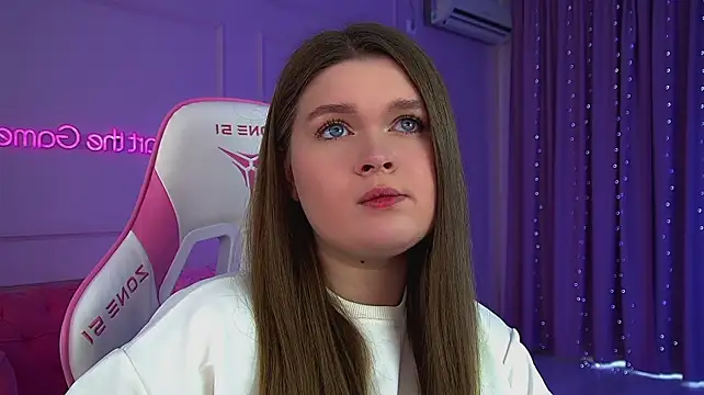 CrystalLyonsn Live XXX chat