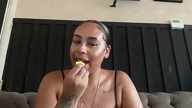 AriesBaddiee_ Webcamshow