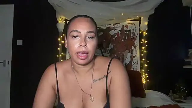 Show webcam de AriesBaddiee_