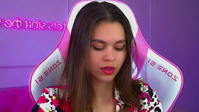 PollyLanders' Live XXX Chat