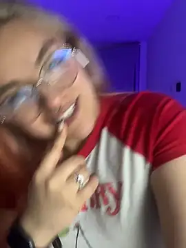 Pokój czatu na żywo – Sophia_Weest99