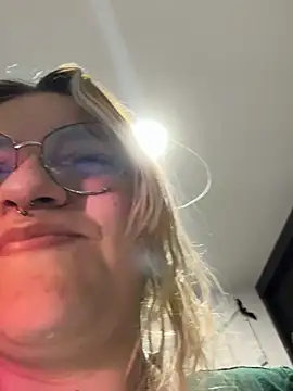 Sophia_Weest99's Webcam Show
