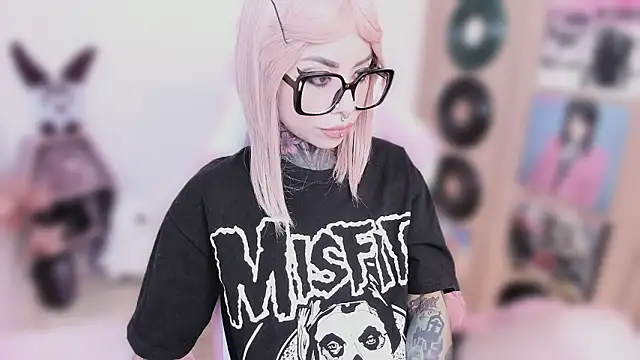 Вебкам-шоу NikkiRamone