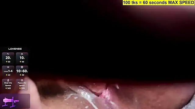 Victoria7777 Show in webcam