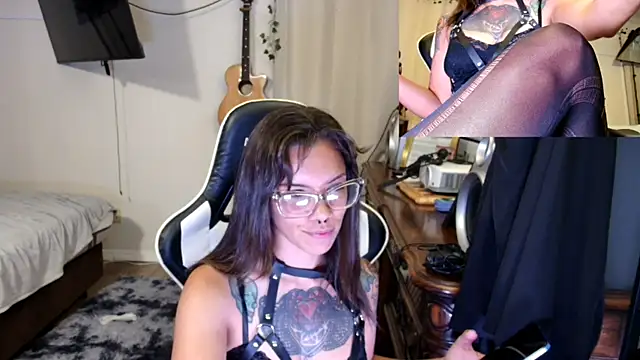 HailWildss' Webcam Show