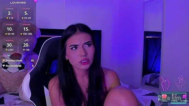 Chat +18 de ZaraLim ao vivo