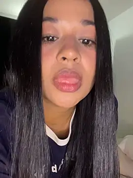 Aitana98_ Adlı Modelin Canlı Sohbet Odası