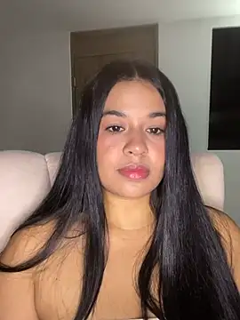 Phòng Chat Trực Tiếp Aitana98_