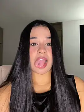 Aitana98_ Adlı Modelin Canlı XXX Sohbeti