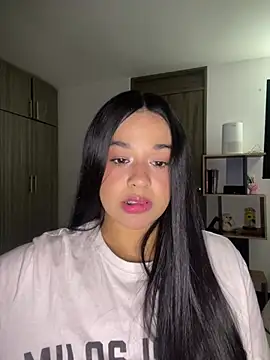 Aitana98_ Adlı Modelin Canlı XXX Sohbeti