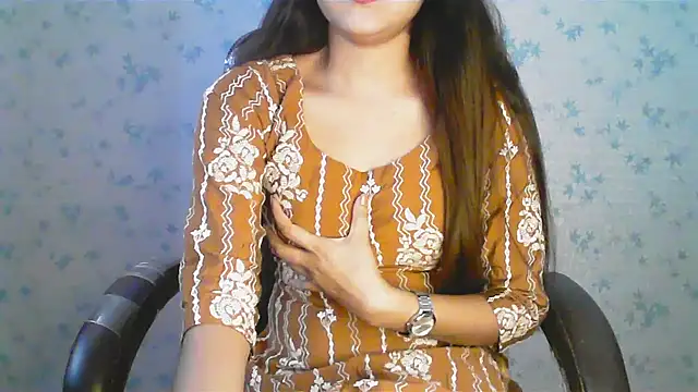 collage_hoty Adlı Modelin Canlı XXX Sohbeti