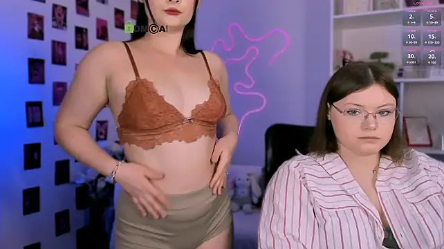 nikole_kitt লাইভ XXX চ্যাট